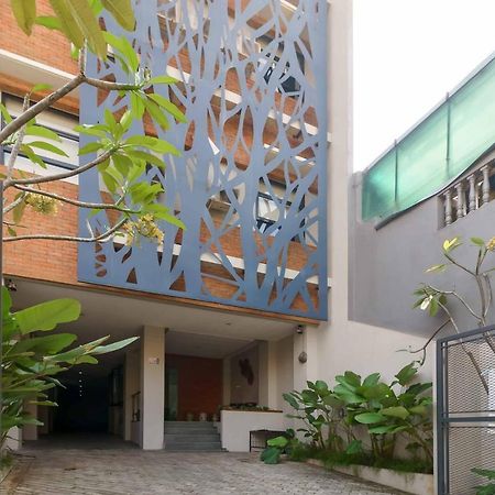 Reddoorz Plus Near Radio Dalam 3 Cakarta Dış mekan fotoğraf