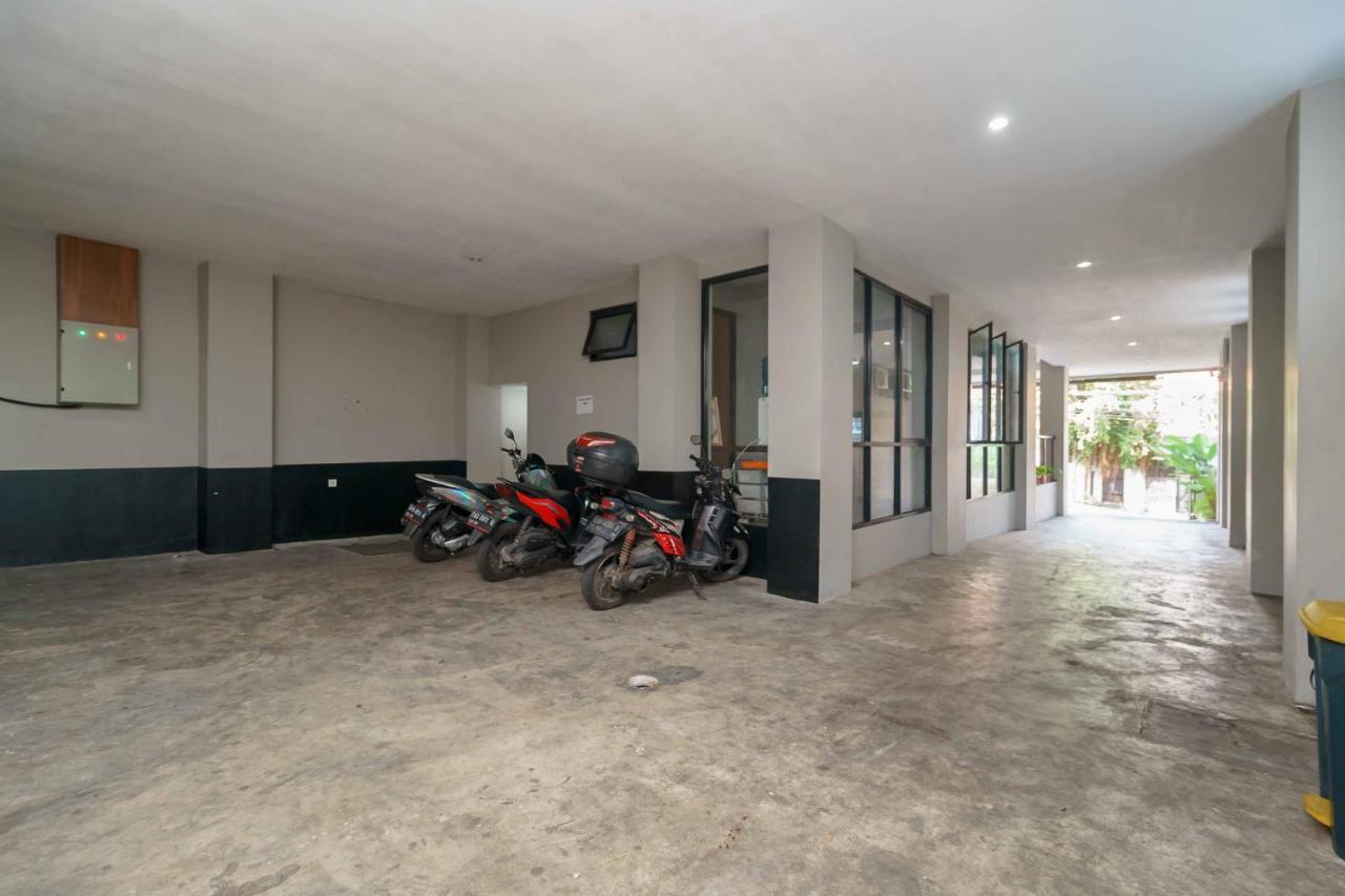 Reddoorz Plus Near Radio Dalam 3 Cakarta Dış mekan fotoğraf